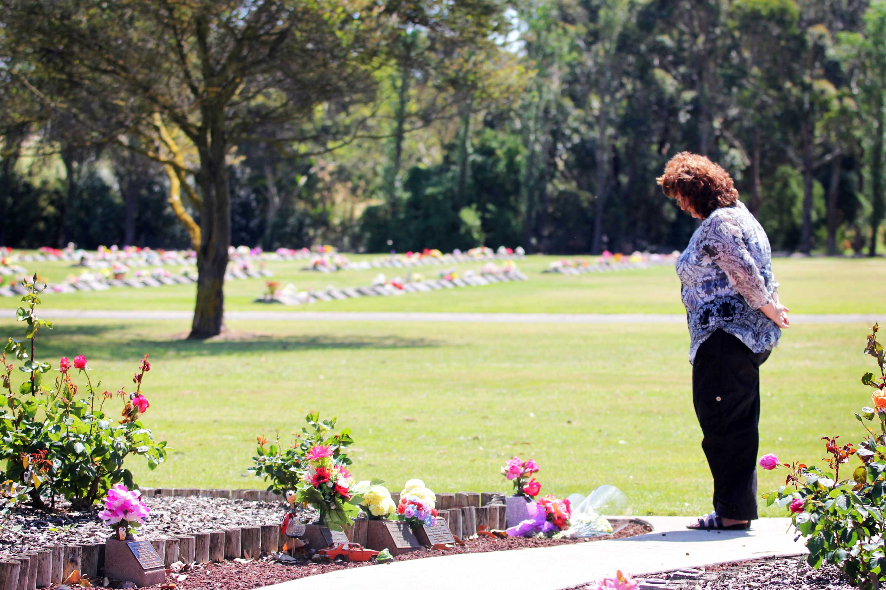 Childhood memories help lay Holocaust survivor to rest after 23 years ...