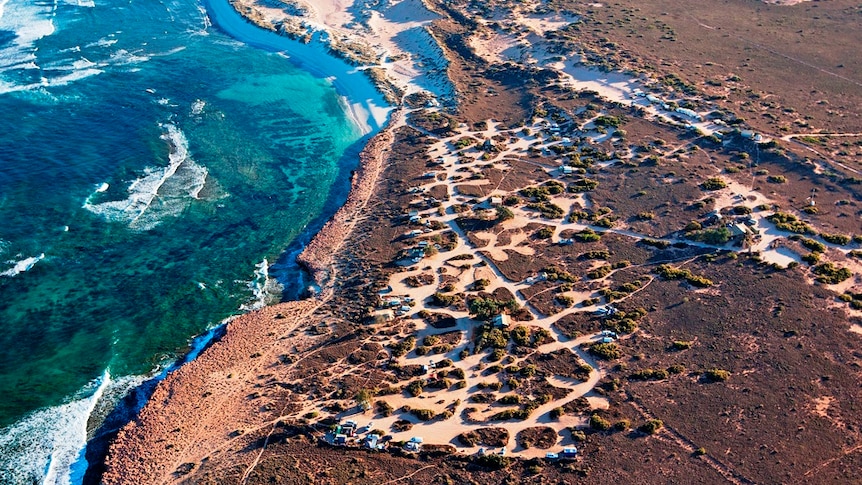 Aerial view of the popular 3 Mile Camp on the Ningaloo Coast on Gnaraloo Station.