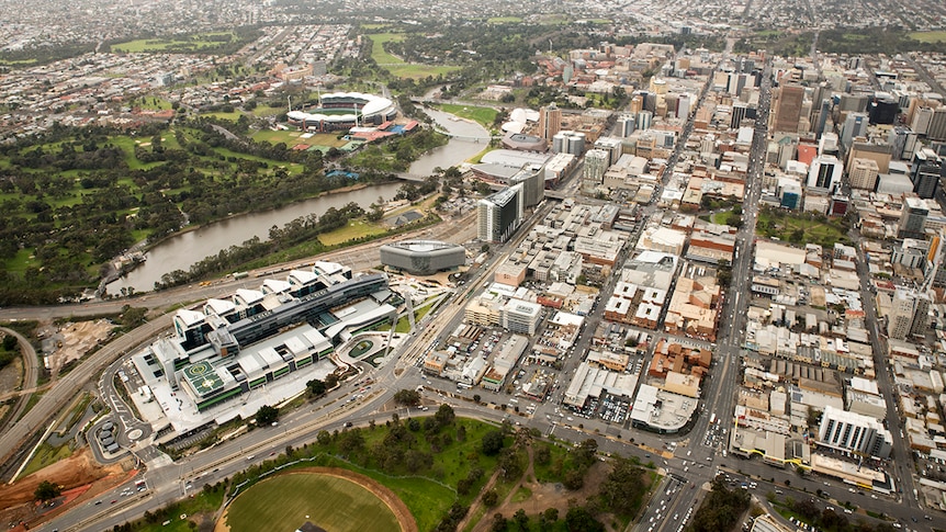 New Royal Adelaide Hospital from above and the CBD.