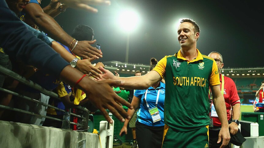 AB de Villiers celebrates with fans after win against Sri Lanka