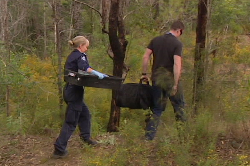 Police search for Linda Sidon's remains in October 2015 in bushland on Queensland's Gold Coast.