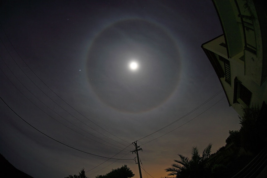 Moon halo