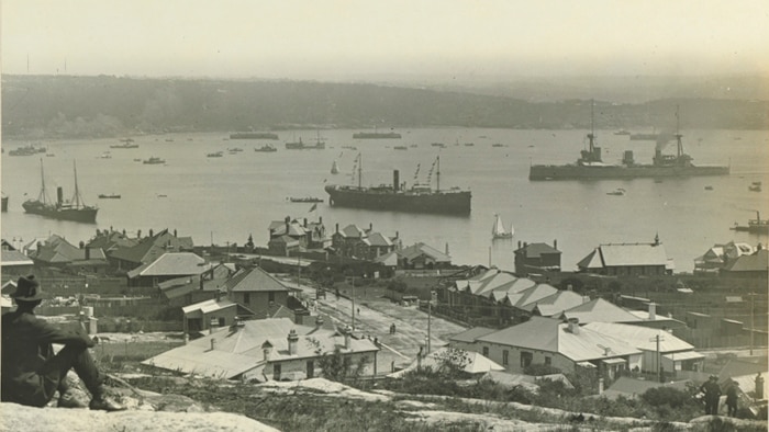 HMAS Australia (I) enters Watsons Bay on 4 October 1913