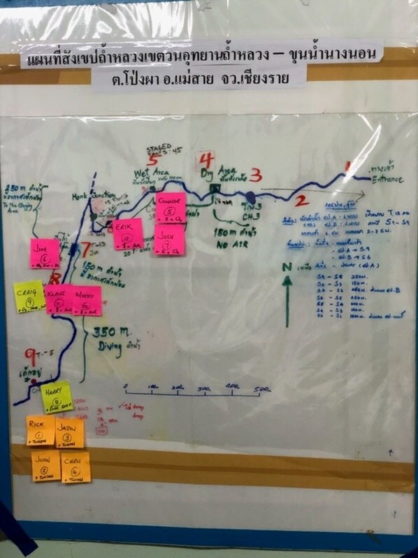 A hand-drawn map annotated with sticky notes used in the planning of the Thai cave rescue.