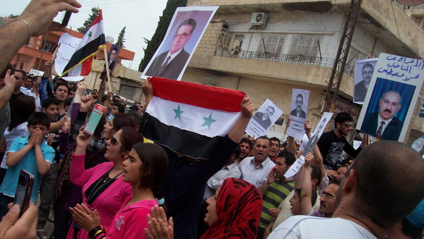 Syrian ethnic Kurds demonstrate after Friday prayers in the Syrian town of Qamishli on May 6, 2011.