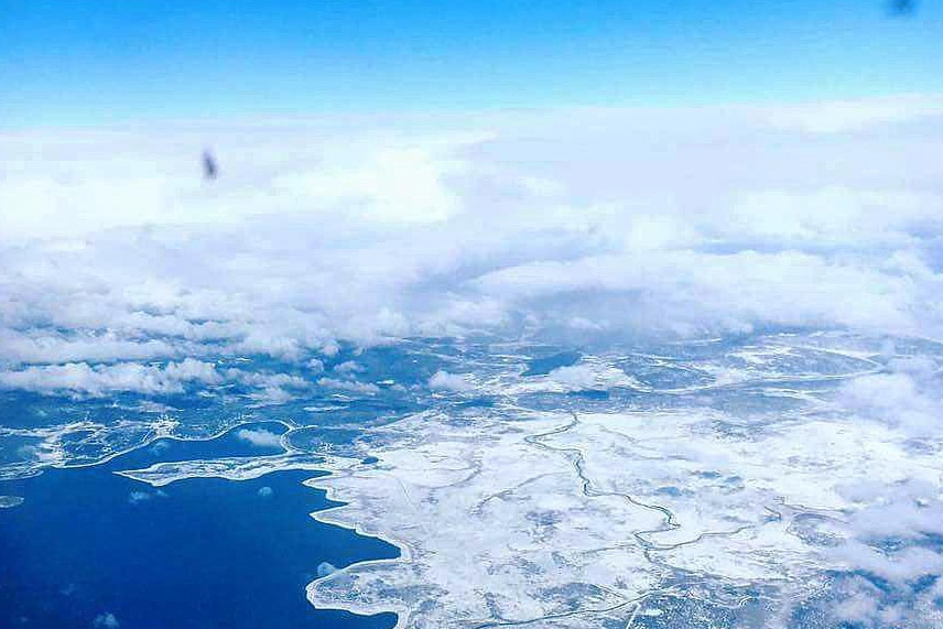 Tasmanian snow from a plane