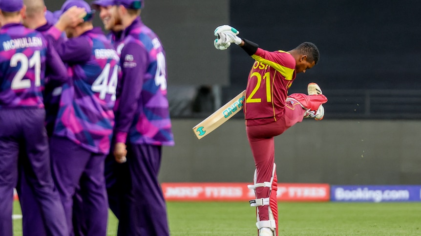 Les Antilles, deux fois championnes, humiliées par l’Écosse dans un autre revers de la Coupe du monde T20