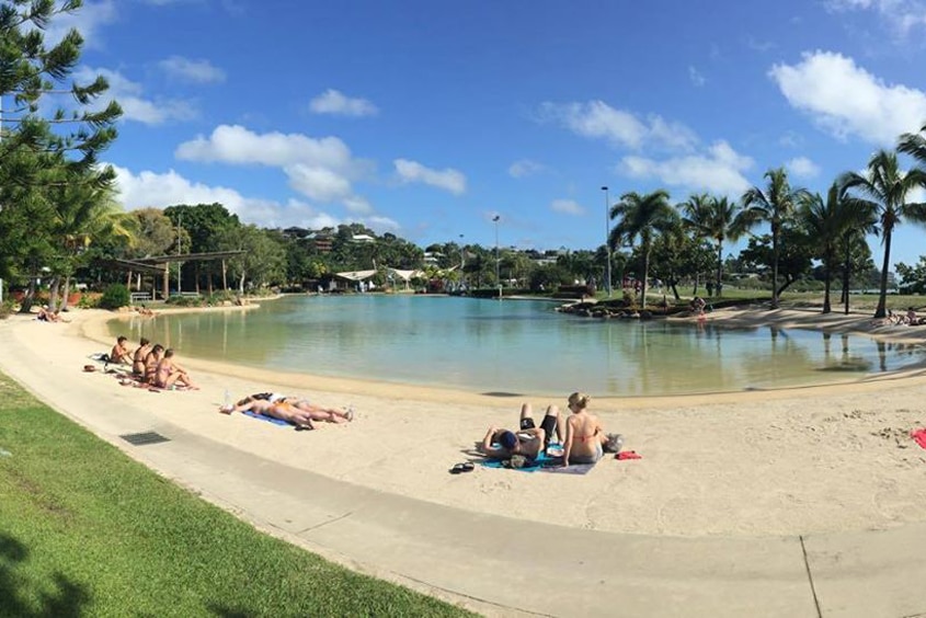 Tourists in Airlie Beach