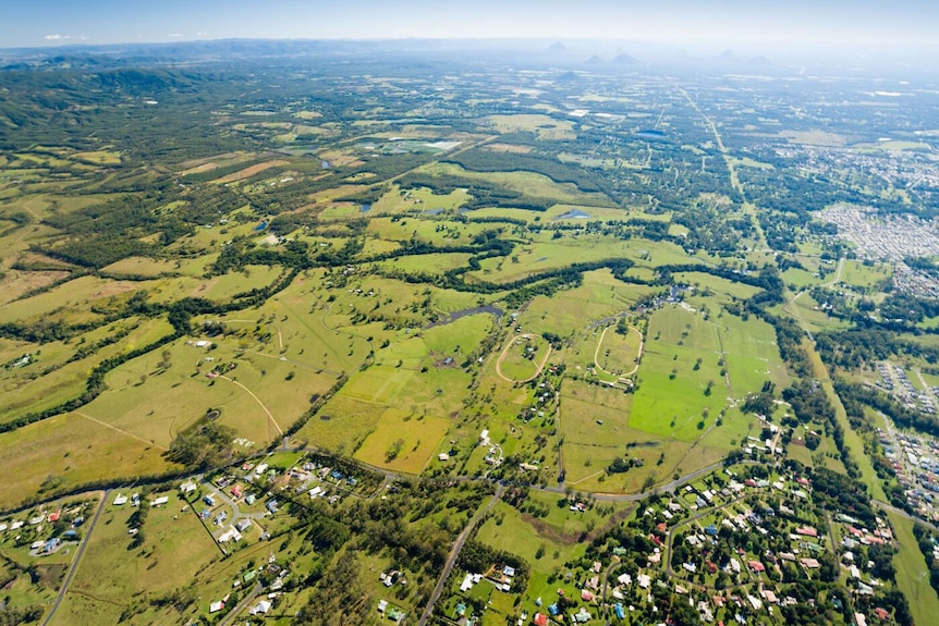 Photo aérienne de la communauté et des terres de Caboolture West