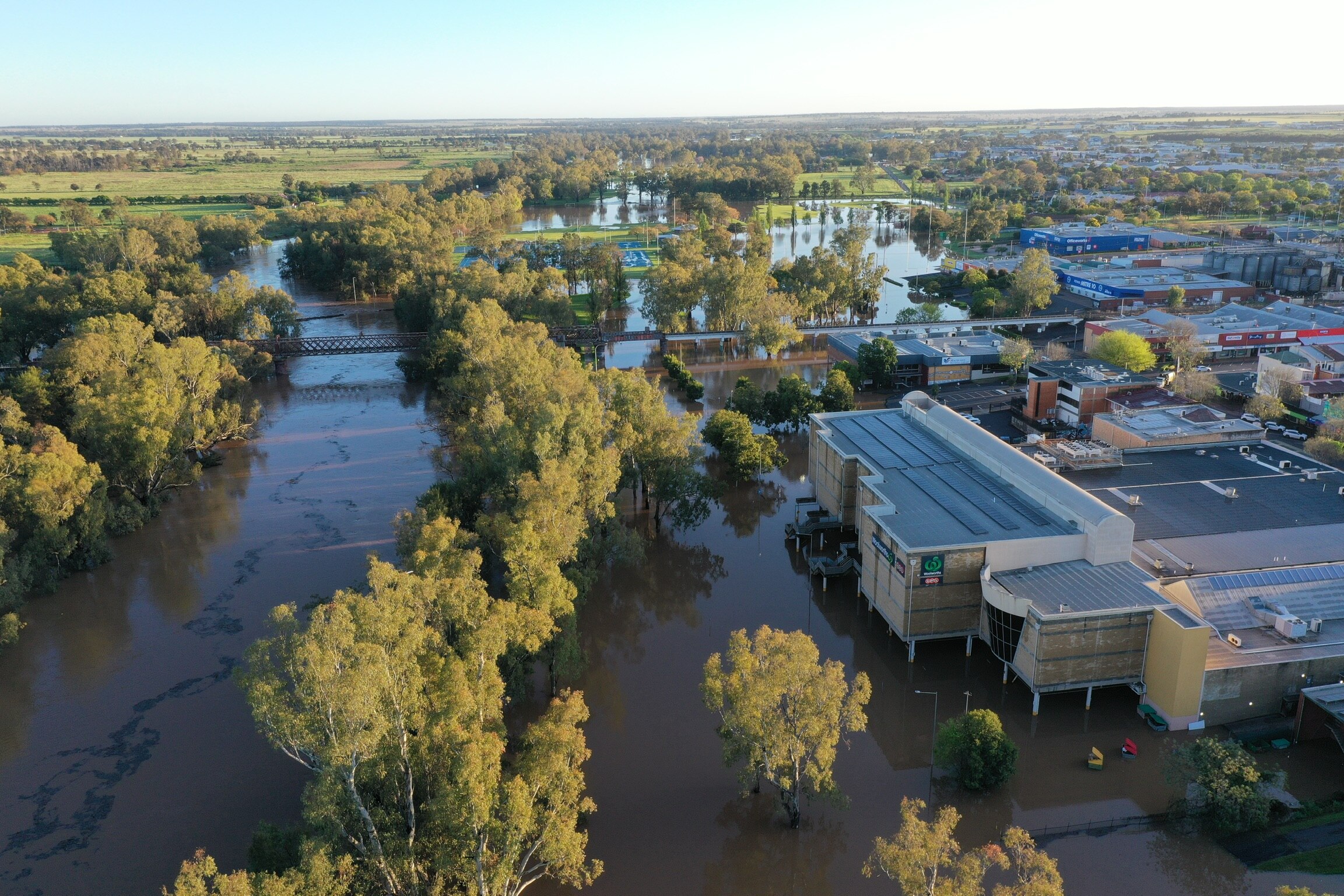 drone shot of flooded dubbo cbd 