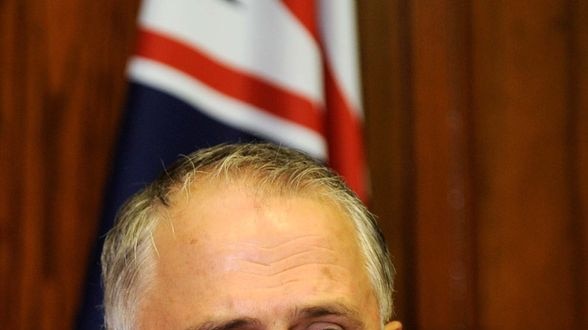 Mr Turnbull says the PM has used the 'R' word to deflect attention from the asylum boat disaster.