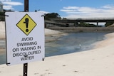 Polluted water signs at the Torrens outlet