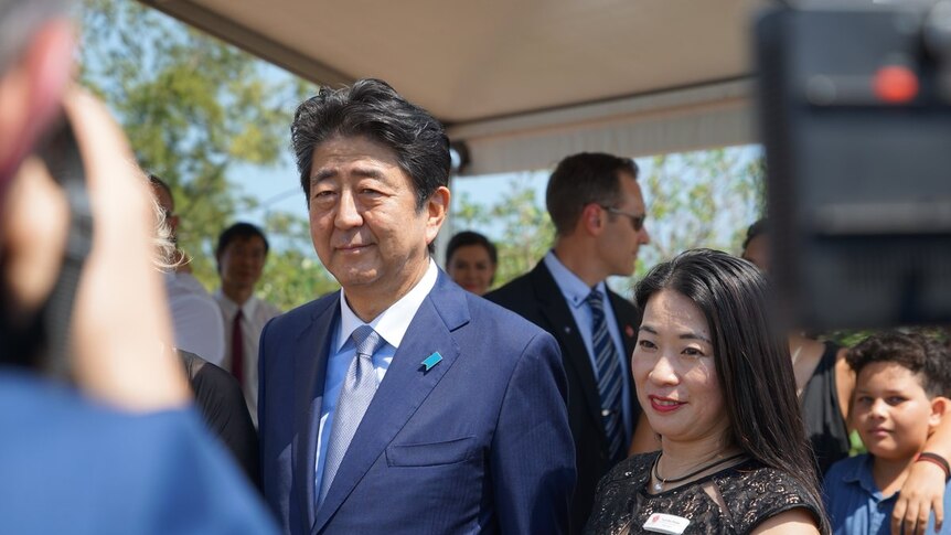 Shinzo Abe and his wife in Darwin on November 17, 2018.