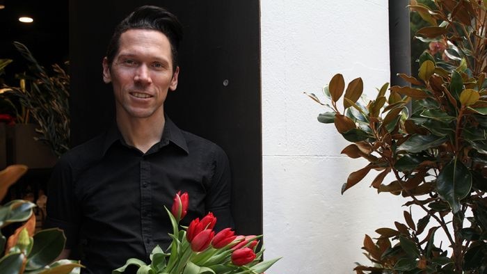 Florist Asal Brisbane Akan Wakili Australia Di Piala Dunia Merangkai Bunga Abc News