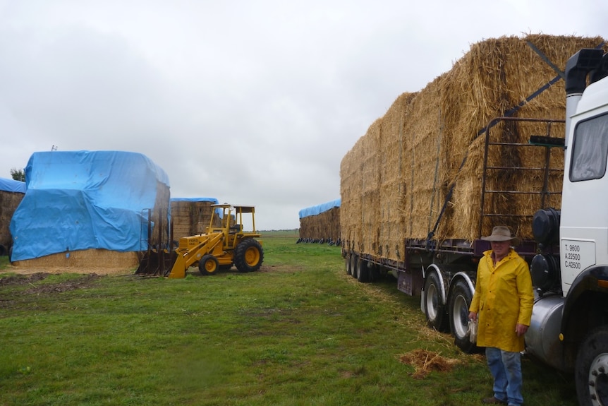 NSW farmers delighted by hay donations and support