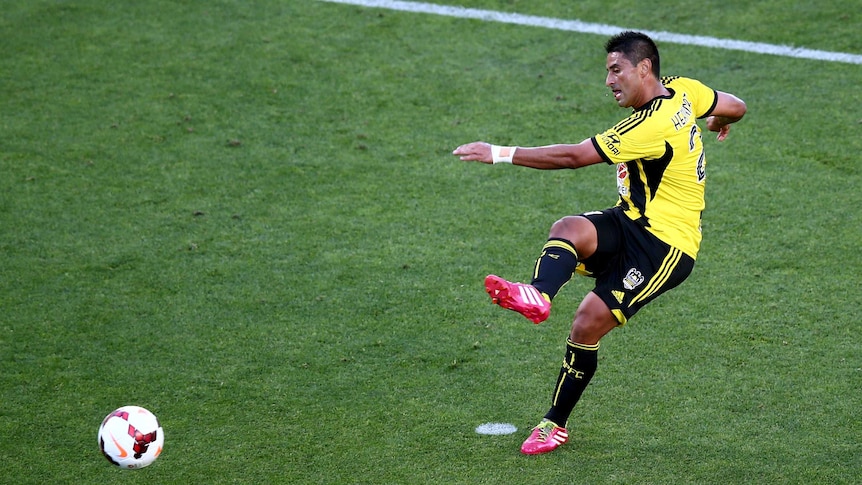 Carlos Hernandez takes a penalty for the Wellington Phoenix