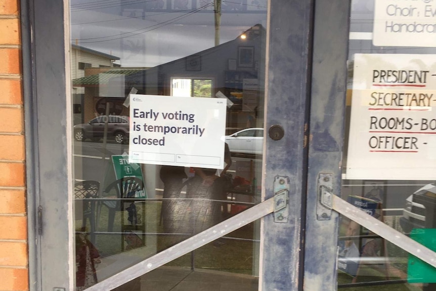 A sign saying voting is closed
