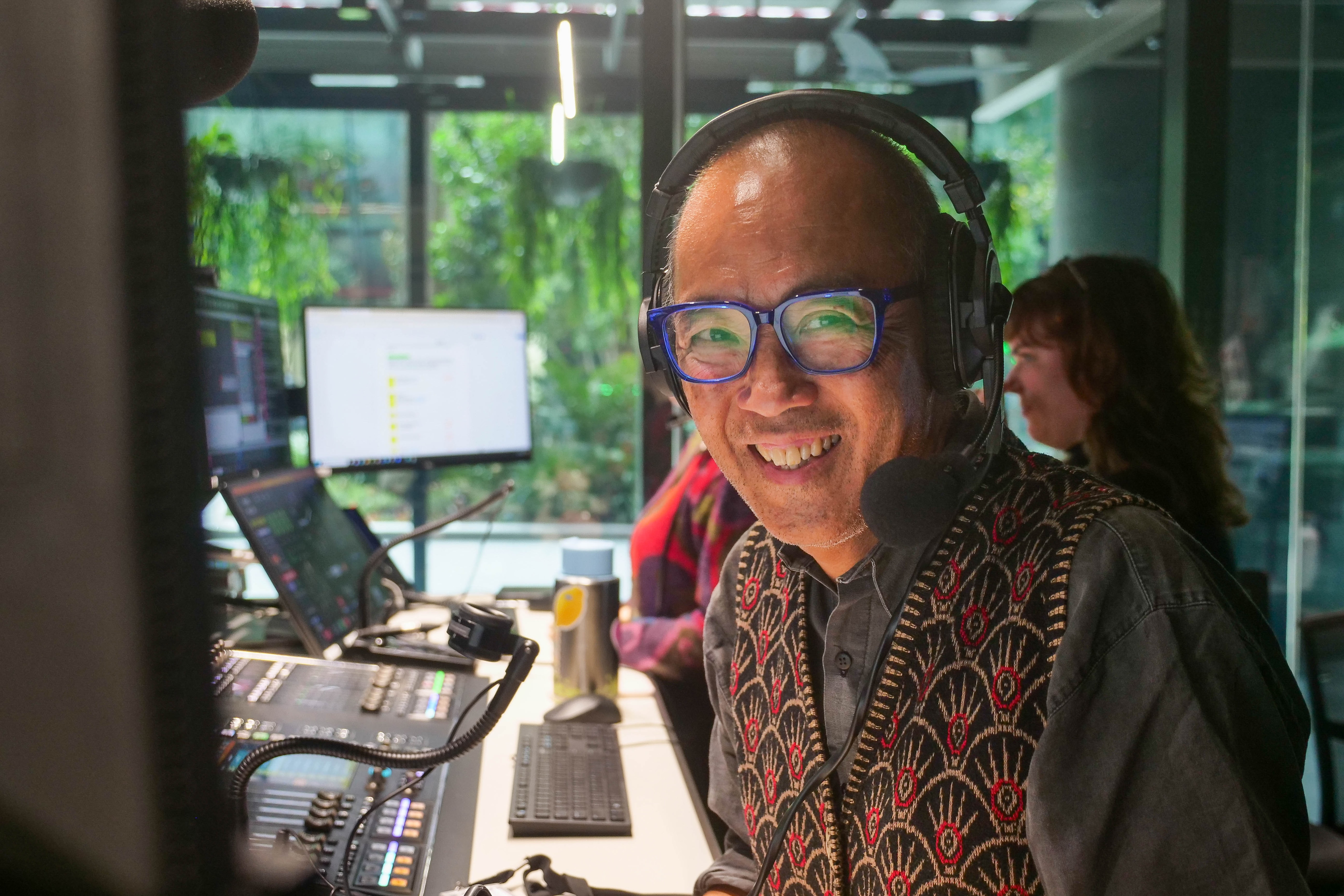 'Rockstar' ABC radio producer retires after 38-year career (business) — ABC News – Business