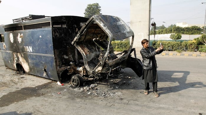 Pakistan selfie