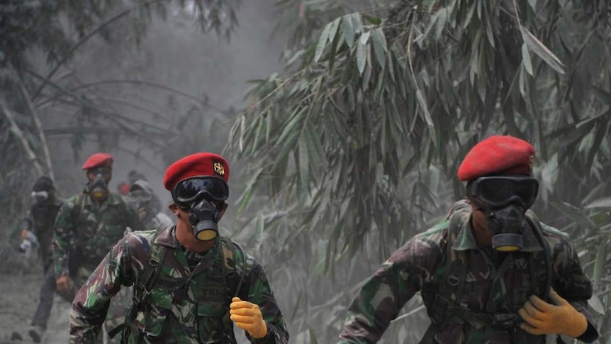 Special forces evacuate volcano-threatened locals