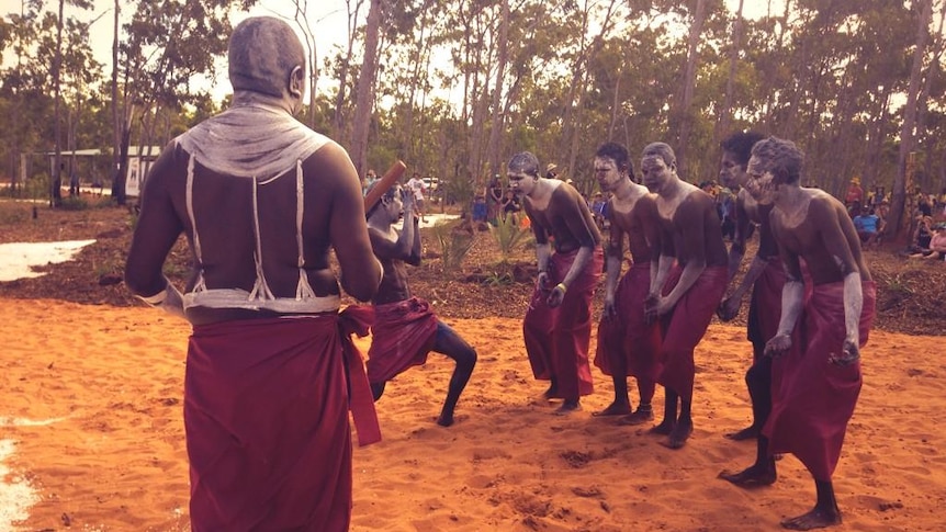 Gulkala dancers