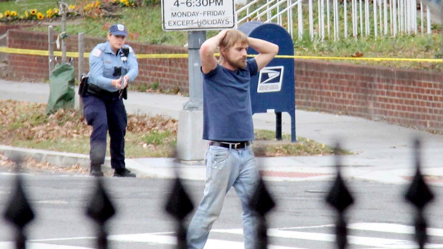 Edgar Maddison Welch surrenders to police in Washington