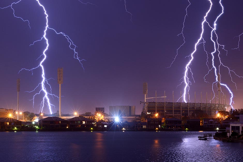 Lightning strikes West Lakes