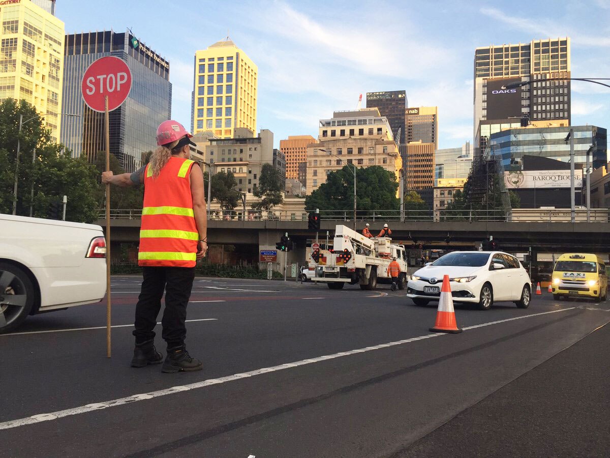 Melbourne traffic Truck tears down tram lines, causes problems in CBD