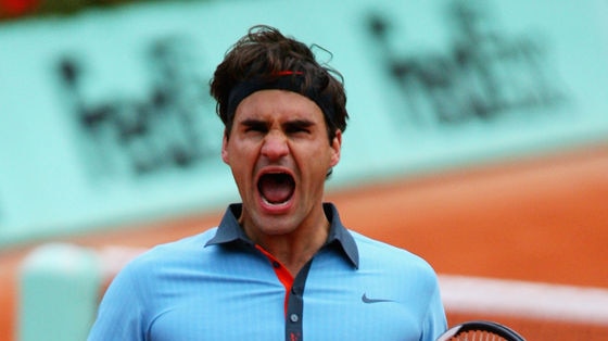 Roger Federer screams in delight