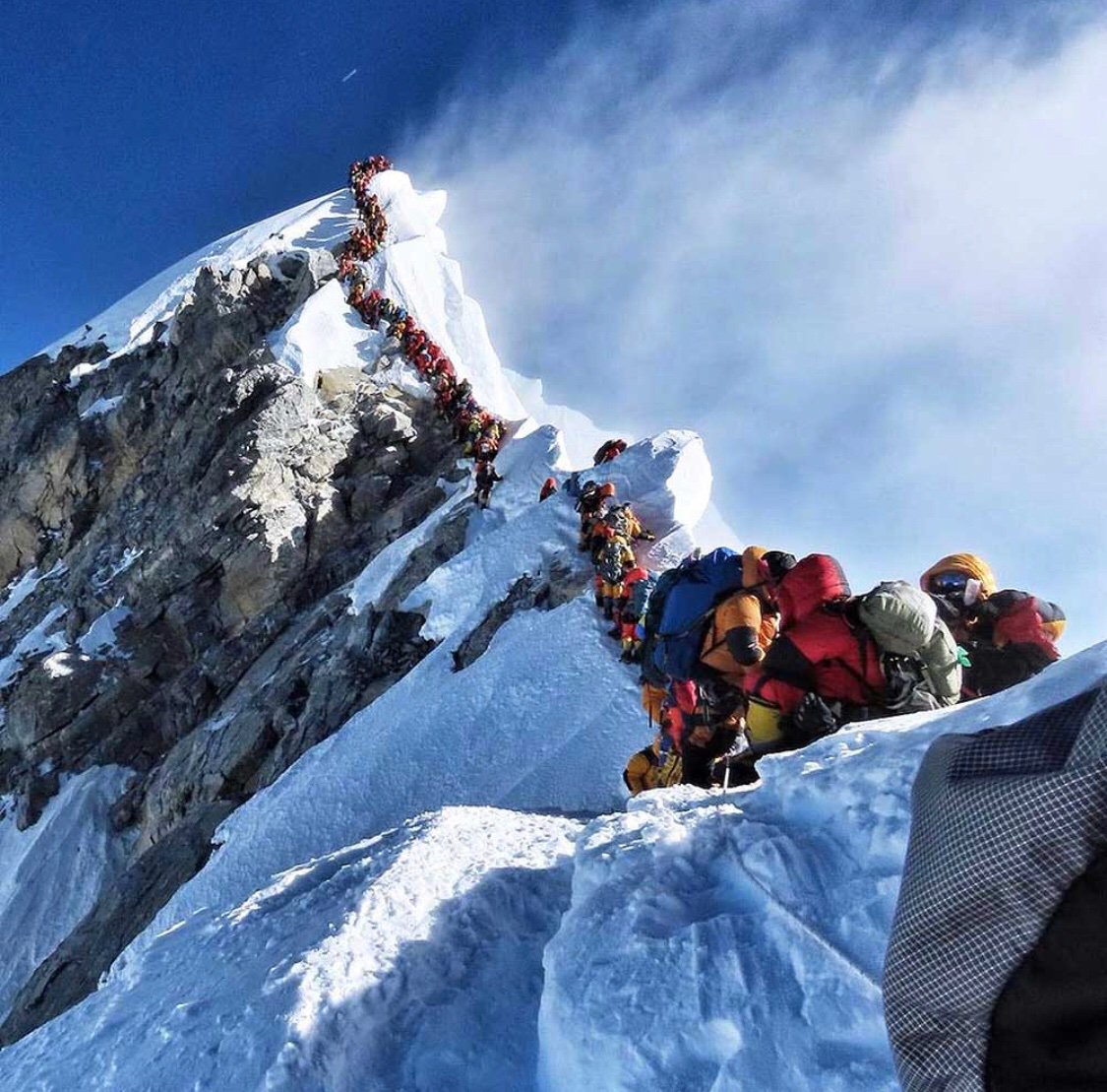 Mount Everest Death Toll Rises To Eight In A Week After Number Of ...