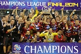 Western Sydney Wanderers lift the Asian Champions League trophy