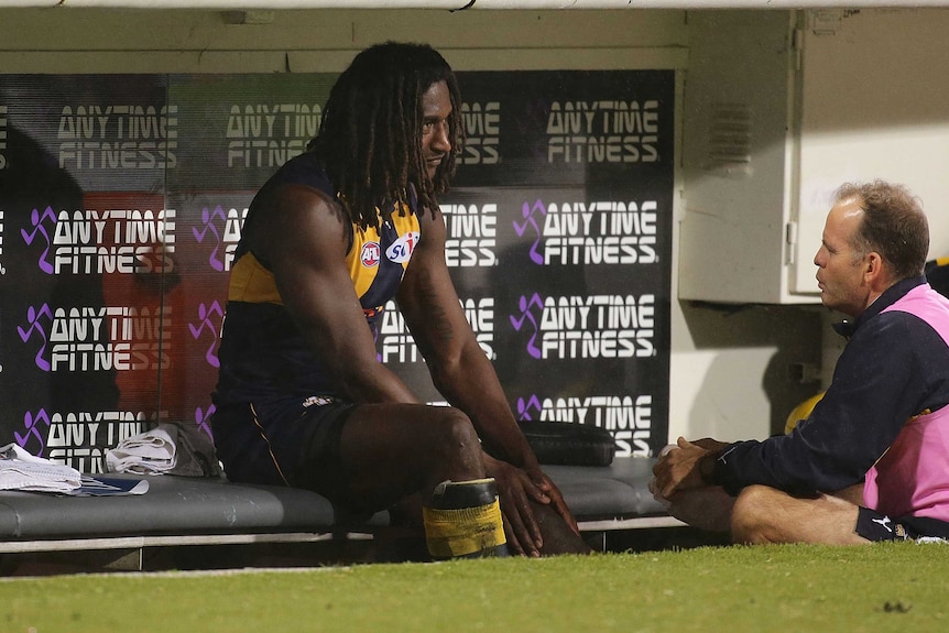 Nic Naitanui sidelined after injuring knee
