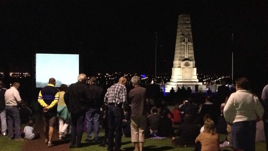 Crowd at dawn service in Kings Park