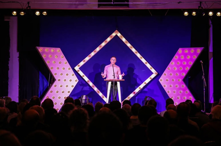 Richard Di Natale on stage at Brunswick Heads