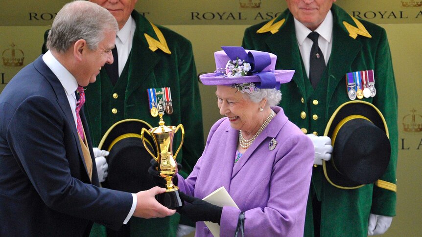 Queen accepts Ascot Gold Cup