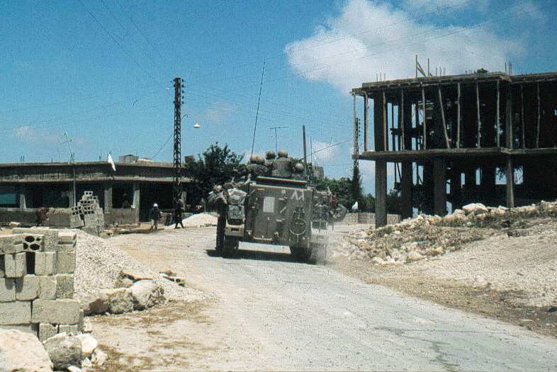 Israeli troops in south Lebanon
