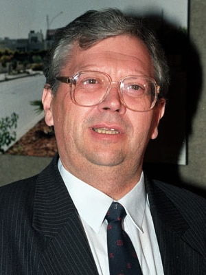Former New Zealand Prime Minister David Lange in 1990