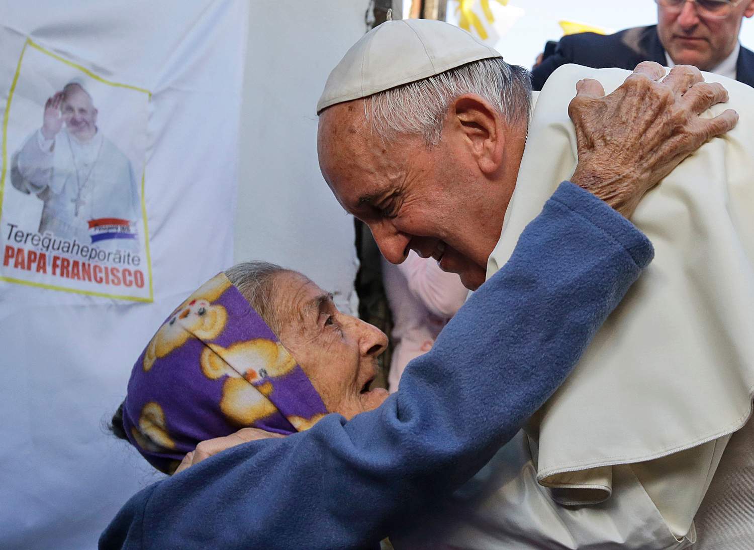 Pope Francis visits Paraguayan slum Banado Norte
