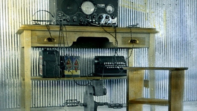 Pedal wireless set, 1940s, National Museum of Australia.