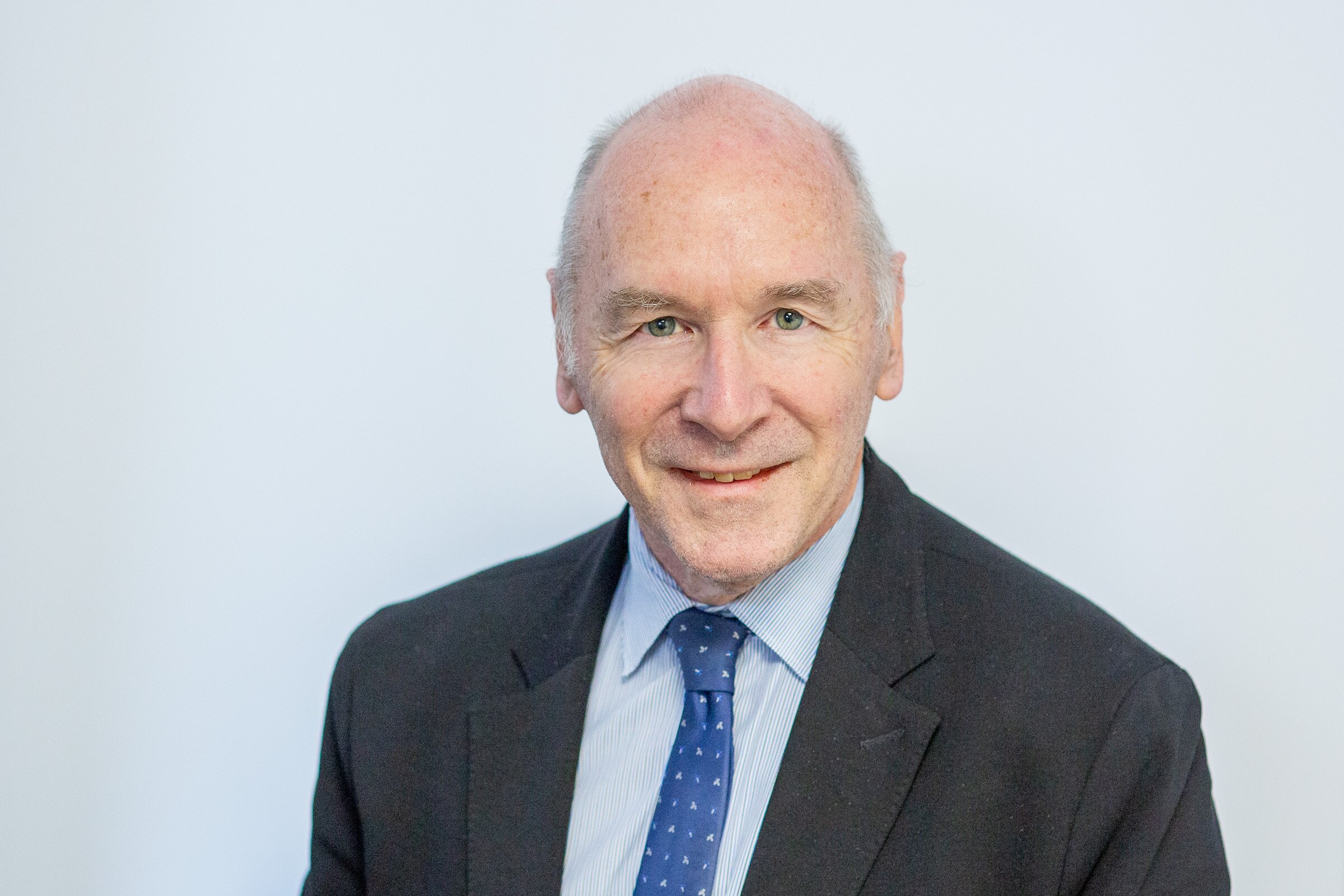 Melbourne woman suffering from long COVID still can't smell or taste a