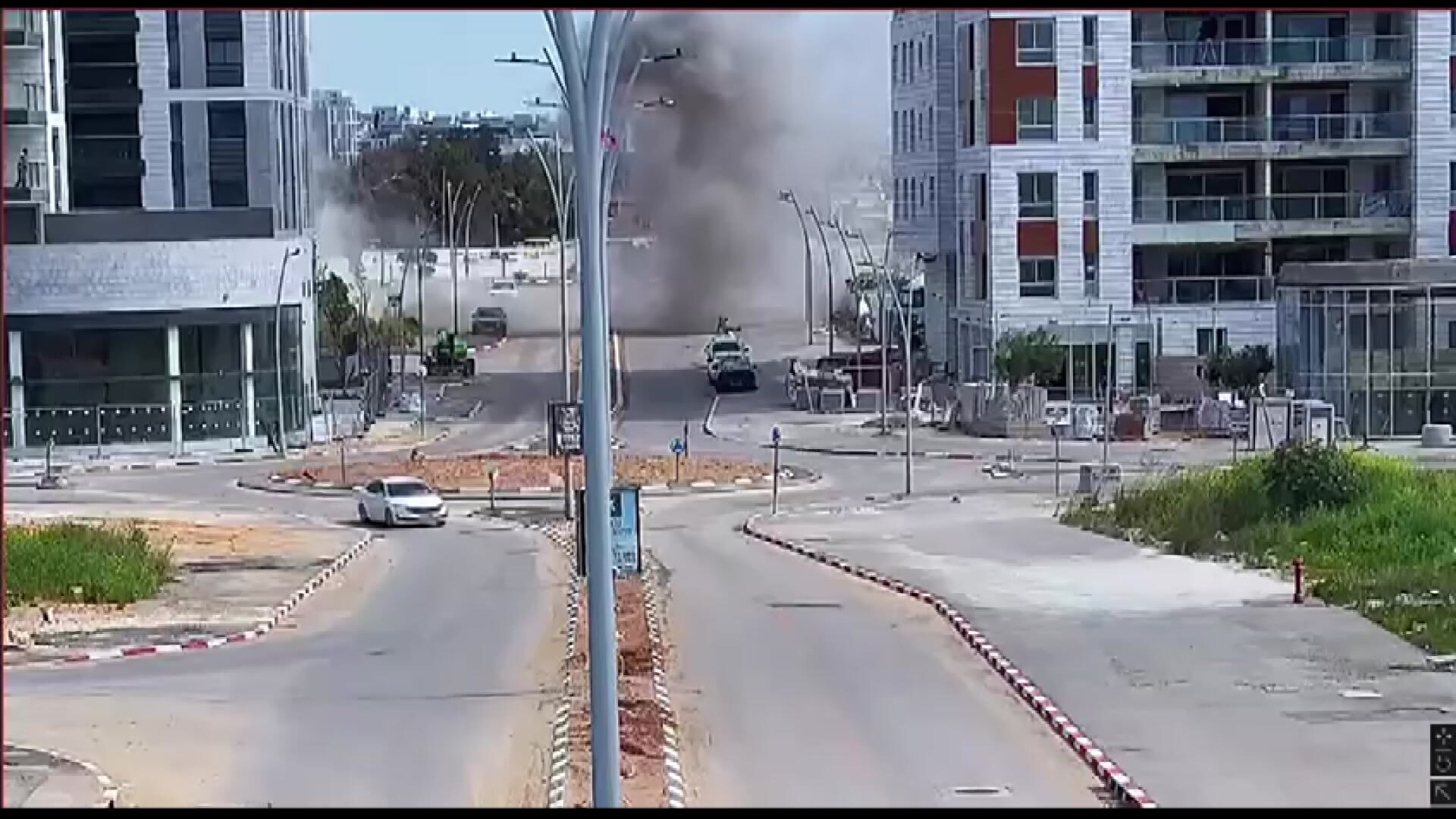 CCTV vision shows explosion on a Jerusalem road - ABC News