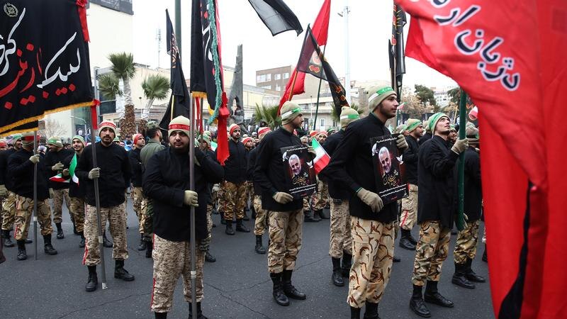 Iranian troops mourn Soleimani