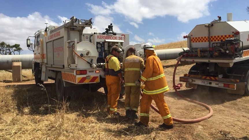 Country Fire Service crews tackle a blaze near the Barossa