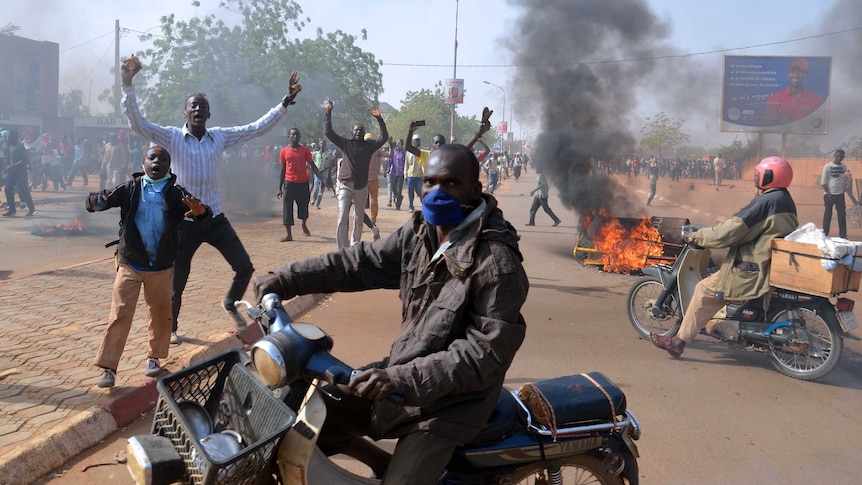 Niger protesters angry over Charlie Hebdo cover