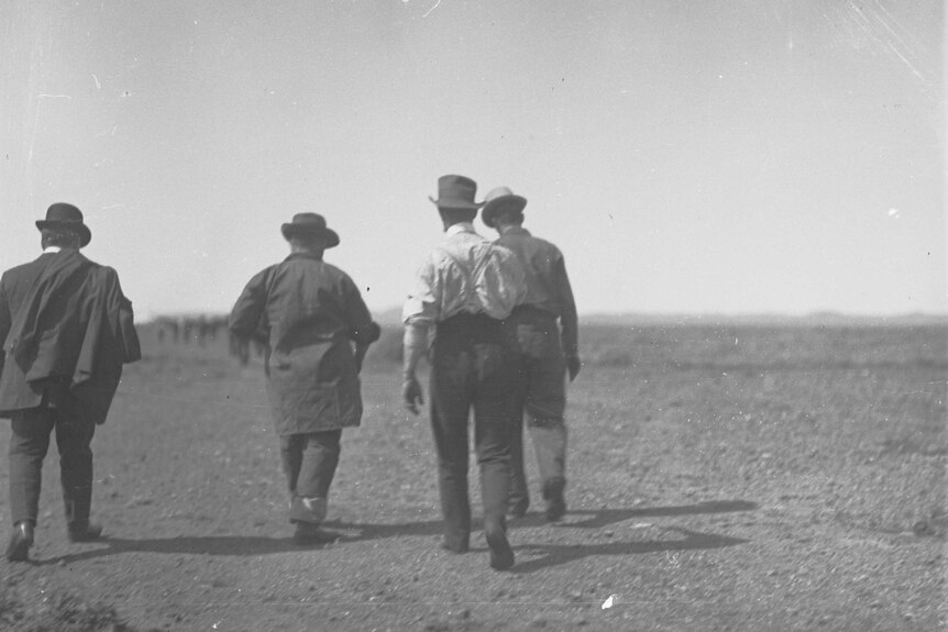1910 photo of government officials at Leigh Creek