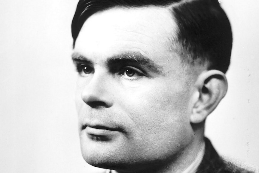Durante la Segunda Guerra Mundial, Turing trabajó para el centro secreto de decodificación de cifrado de Bletchley Park.