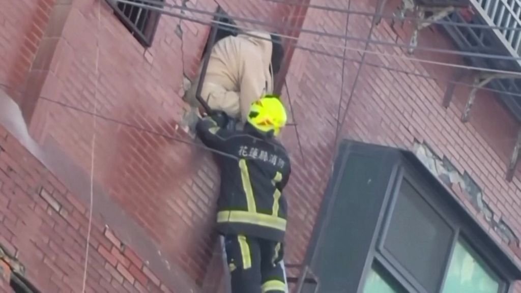 People being rescued from collapsed building after Taiwan earthquake ...