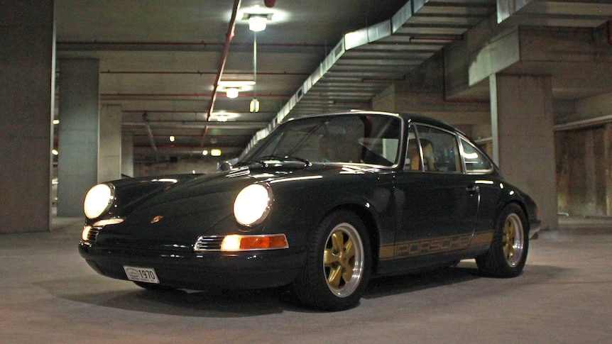 The 1970 Porsche 911.