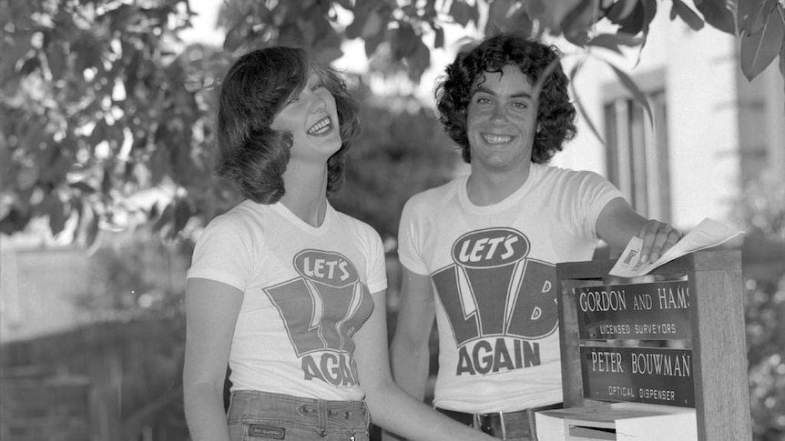 Young Liberal fans deliver flyers to residents during the 1975 federal election campaign.