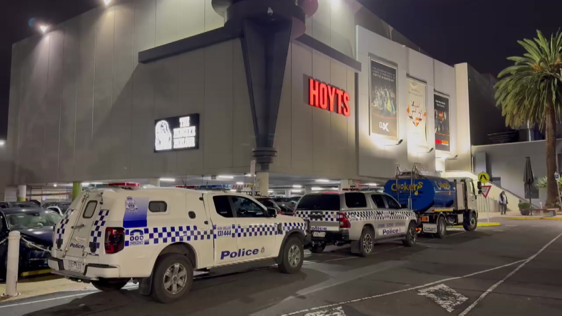 Teenager stabbed at Melbourne shopping centre as police release knife data